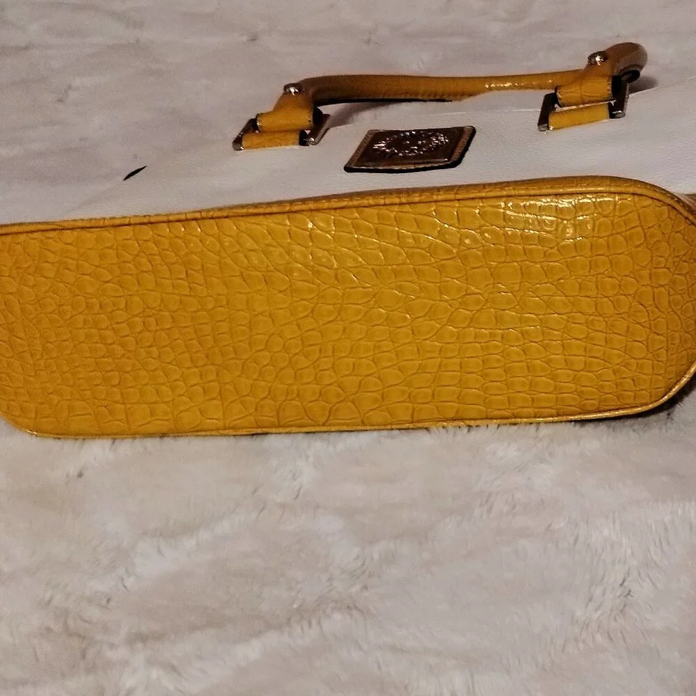 Anne Klein Yellow and White Bag - Picture 8 of 14
